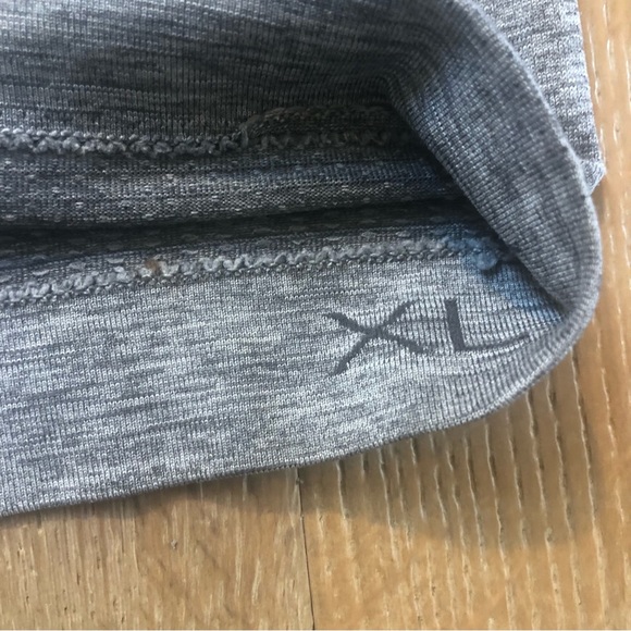 Lululemon vent tshirt size XL - Picture 3 of 4